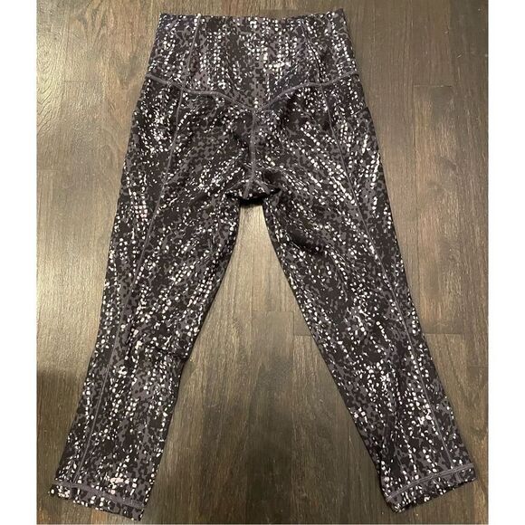 Athleta Salutation II 19-1/2” Inseam Capri Size XS - Picture 6 of 9